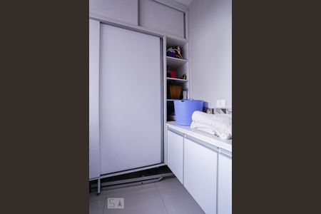 Apartamento à venda com 105m², 3 quartos e 2 vagas Apartamento à venda com 105m², 3 quartos e 2 vagasÁrea de Serviço