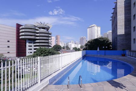 Apartamento à venda com 105m², 3 quartos e 2 vagas Apartamento à venda com 105m², 3 quartos e 2 vagasPiscina