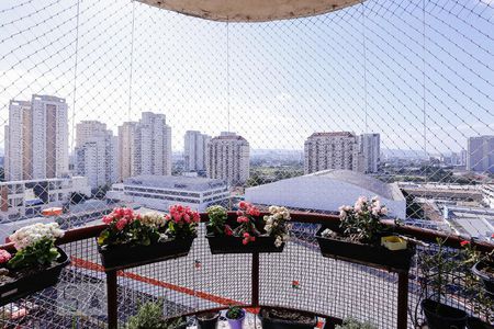 Apartamento à venda com 105m², 3 quartos e 2 vagas Apartamento à venda com 105m², 3 quartos e 2 vagasVaranda Sala