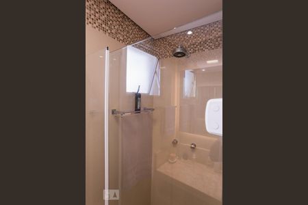 Apartamento à venda com 105m², 3 quartos e 2 vagas Apartamento à venda com 105m², 3 quartos e 2 vagasBanheiro Social