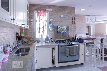 Apartamento à venda com 105m², 3 quartos e 2 vagas Apartamento à venda com 105m², 3 quartos e 2 vagasCozinha