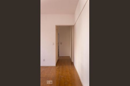 Corredor de apartamento para alugar com 2 quartos, 52m² em Cidade Monções, São Paulo
