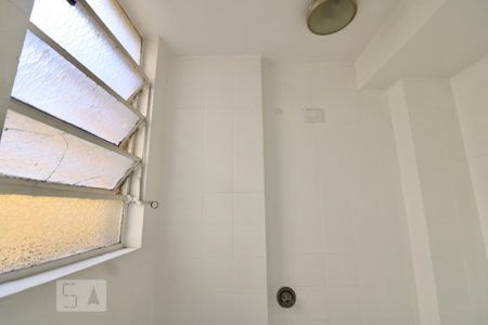 Apartamento para alugar com 52m², 1 quarto e sem vaga Apartamento para alugar com 52m², 1 quarto e sem vagaBanheiro de Serviço