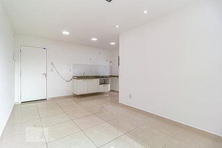 Sala/Cozinha de apartamento para alugar com 1 quarto, 45m² em Taquara, Rio de Janeiro