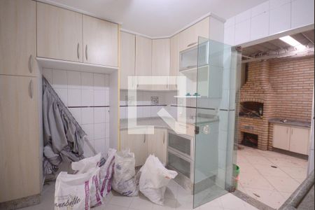Casa de condomínio para alugar com 120m², 3 quartos e 2 vagasCozinha 