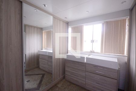 Casa de condomínio para alugar com 120m², 3 quartos e 2 vagasClosset do Quarto 3