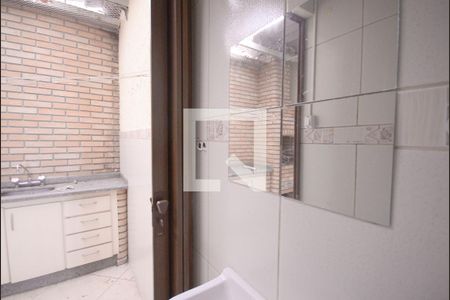 Casa de condomínio para alugar com 120m², 3 quartos e 2 vagasLavabo da Área de Serviço 