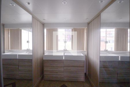 Casa de condomínio para alugar com 120m², 3 quartos e 2 vagasClosset do Quarto 3