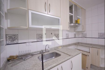 Casa de condomínio para alugar com 120m², 3 quartos e 2 vagasCozinha 