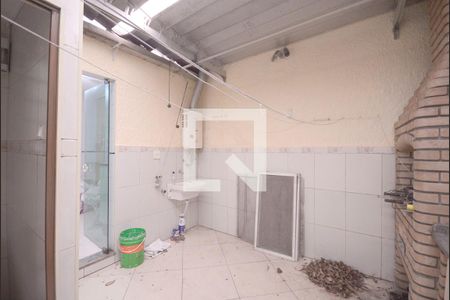 Casa de condomínio para alugar com 120m², 3 quartos e 2 vagasÁrea de Serviço 