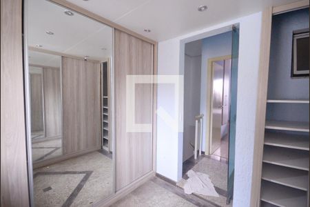 Casa de condomínio para alugar com 120m², 3 quartos e 2 vagasClosset do Quarto 3