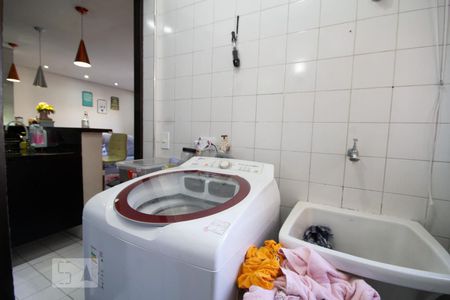 Apartamento à venda com 55m², 2 quartos e 1 vaga Apartamento à venda com 55m², 2 quartos e 1 vagaÁrea de Serviço