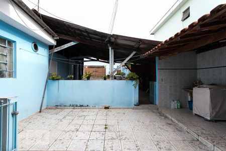 Casa à venda com 230m², 2 quartos e 4 vagasQuintal