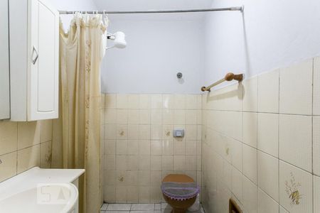 Casa à venda com 230m², 2 quartos e 4 vagasBanheiro