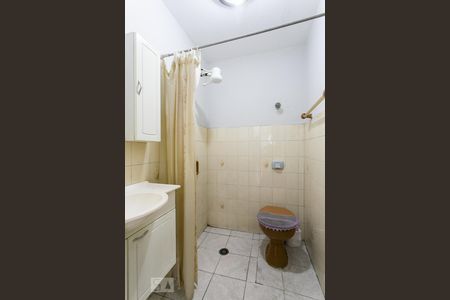 Casa à venda com 230m², 2 quartos e 4 vagasBanheiro