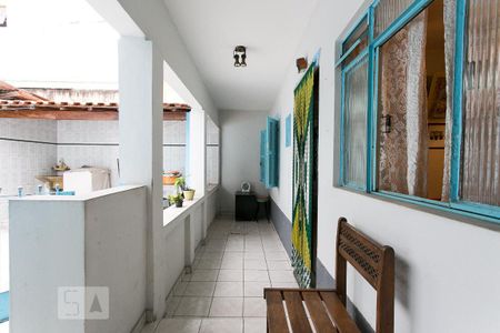 Casa à venda com 230m², 2 quartos e 4 vagasEntrada