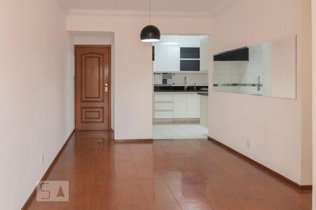 Sala de apartamento para alugar com 3 quartos, 74m² em Chácara Inglesa, São Paulo