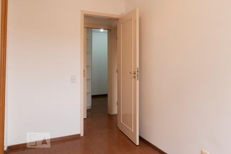 Quarto de apartamento para alugar com 3 quartos, 74m² em Chácara Inglesa, São Paulo