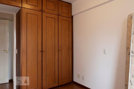 Suíte de apartamento para alugar com 3 quartos, 74m² em Chácara Inglesa, São Paulo