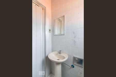 Casa à venda com 205m², 3 quartos e 3 vagasEdícula - banheiro