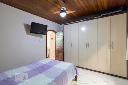 Casa à venda com 205m², 3 quartos e 3 vagasQuarto 3 suíte