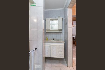 Casa à venda com 205m², 3 quartos e 3 vagasBanheiro social