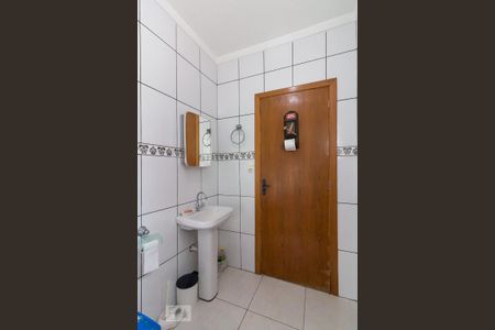 Casa à venda com 205m², 3 quartos e 3 vagasBanheiro de serviço