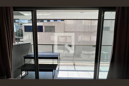 Studio para alugar com 33m², 1 quarto e 1 vagaSacada
