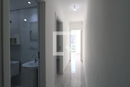 Corredor de apartamento para alugar com 2 quartos, 52m² em Parque Capuava, Santo André