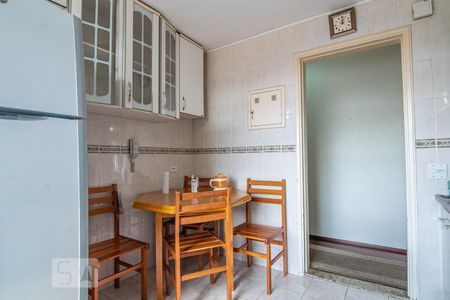 Apartamento à venda com 90m², 2 quartos e 1 vagaCozinha