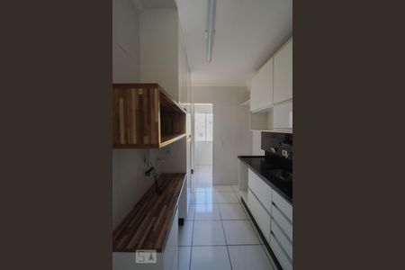Apartamento à venda com 69m², 2 quartos e 1 vagaCozinha