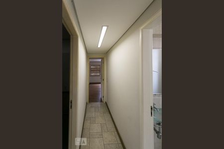 Corredor de apartamento à venda com 2 quartos, 118m² em Higienópolis, São Paulo