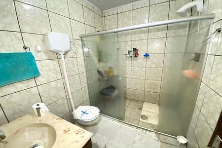 Casa à venda com 97m², 4 quartos e sem vaga Casa à venda com 97m², 4 quartos e sem vagaBanheiro