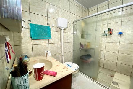 Casa à venda com 97m², 4 quartos e sem vaga Casa à venda com 97m², 4 quartos e sem vagaBanheiro