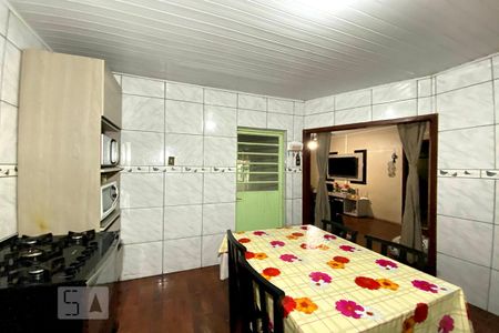 Casa à venda com 97m², 4 quartos e sem vaga Casa à venda com 97m², 4 quartos e sem vagaCozinha