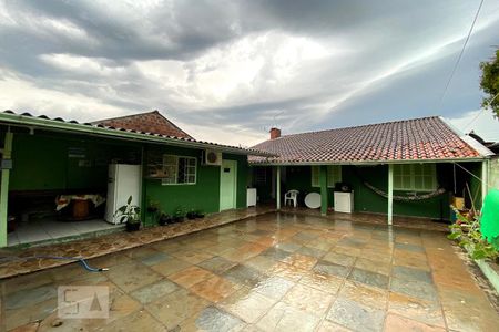 Casa à venda com 97m², 4 quartos e sem vaga Casa à venda com 97m², 4 quartos e sem vagaPátio