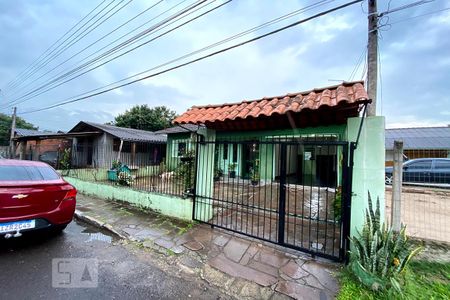 Casa à venda com 97m², 4 quartos e sem vaga Casa à venda com 97m², 4 quartos e sem vagaFachada