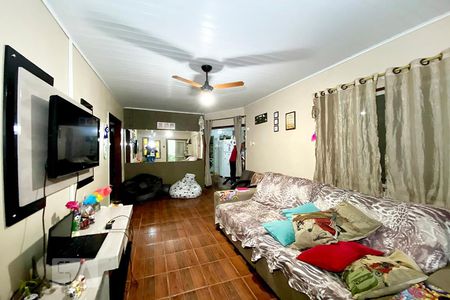 Sala de Estar de casa à venda com 4 quartos, 97m² em Canudos, Novo Hamburgo