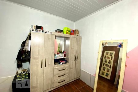 Casa à venda com 97m², 4 quartos e sem vaga Casa à venda com 97m², 4 quartos e sem vagaQuarto 2