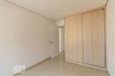 Apartamento à venda com 80m², 2 quartos e 2 vagasQuarto 2