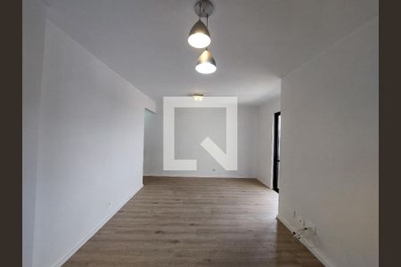 Apartamento para alugar com 72m², 3 quartos e 1 vagaSala