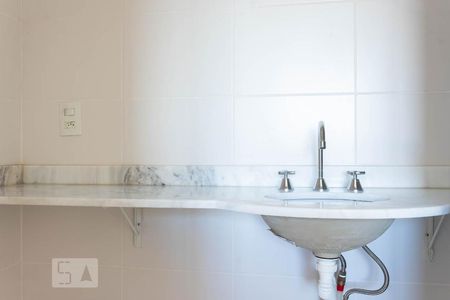 Banheiro da Suíte de apartamento para alugar com 2 quartos, 60m² em Marechal Rondon, Canoas