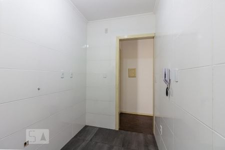 Cozinha e Área de Serviço de apartamento à venda com 1 quarto, 50m² em Passo da Areia, Porto Alegre