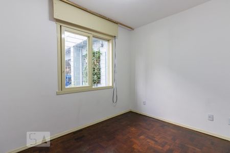 Quarto  de apartamento à venda com 1 quarto, 50m² em Passo da Areia, Porto Alegre