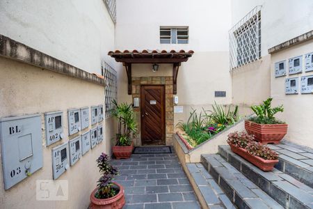 Apartamento para alugar com 55m², 2 quartos e 1 vagaEntrada