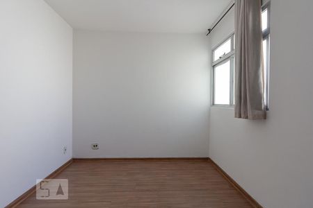 Quarto 1 de apartamento para alugar com 2 quartos, 55m² em Indaiá, Belo Horizonte