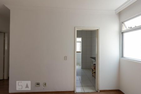 Sala de apartamento para alugar com 2 quartos, 55m² em Indaiá, Belo Horizonte