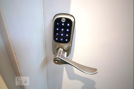 Apartamento à venda com 34m², 1 quarto e 1 vagaFechadura