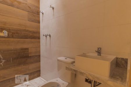 Casa à venda com 123m², 3 quartos e 2 vagasBanheiro da Suíte 2