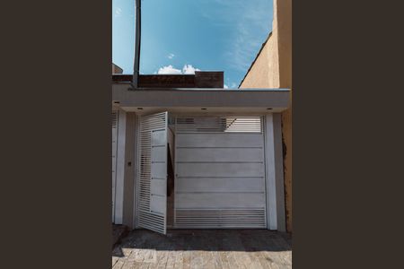 Casa à venda com 123m², 3 quartos e 2 vagasFachada